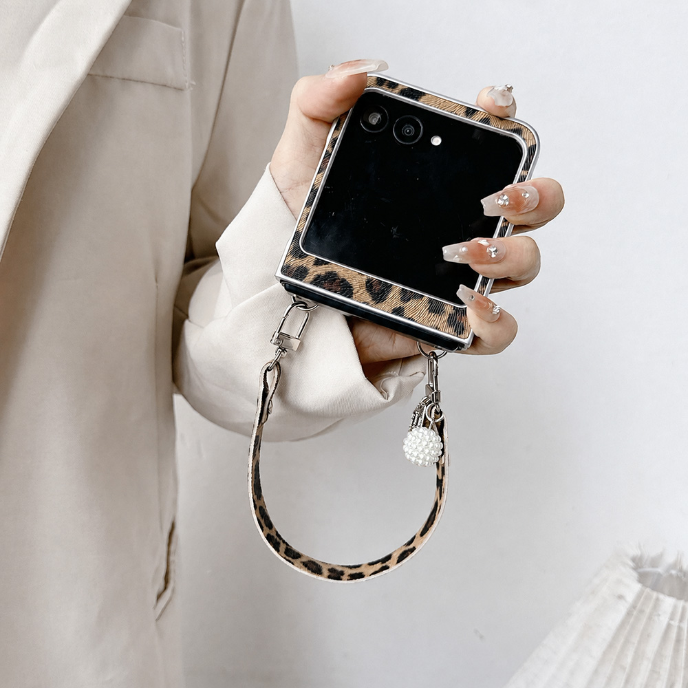 Leopard Print Folding Flip Pho - Phone Accessories Design recension och pris