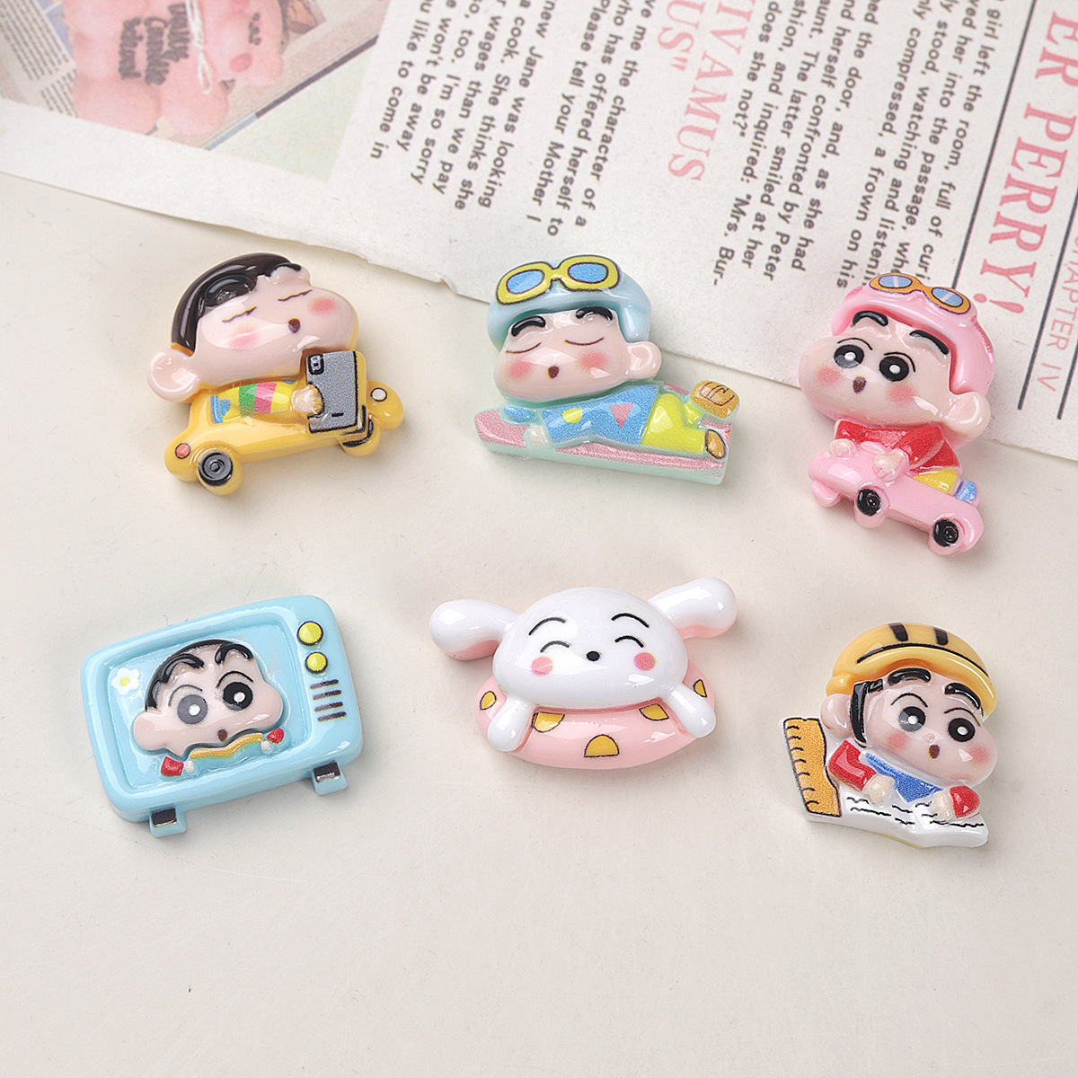 Kawaii Crayon Shin-chan Resin  - Phone Accessories Doll recension och pris